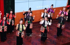 L’enthousiasme des Vietnamiens pour  "L'Art Xoè Thai" honoré par l’UNESCO