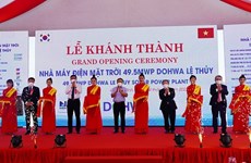 Inauguration officielle d’une centrale solaire de 49,5 MW à Quang Binh
