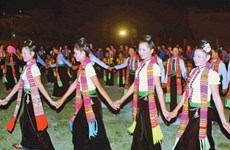 Préserver les costumes traditionnels des femmes Thaï