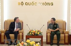 Le ministre de la Défense Phan Van Giang reçoit l'ambassadeur des Etats-Unis au Vietnam