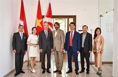 Le Vietnam exhorte les entreprises suisses à élargir leurs activités sur son sol