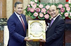 Le président Nguyen Xuan Phuc reçoit le général d’armée cambodgien Hun Manet