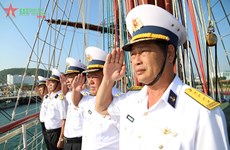 Le voilier 286-Lê Quy Dôn mène à bien sa mission de diplomatie militaire
