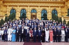Conseil mondial de la paix : plusieurs délégués apprécient le développement du Vietnam