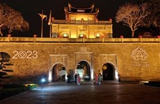 Lancement de la visite nocturne de la Cité impériale de Thang Long aux visiteurs étrangers