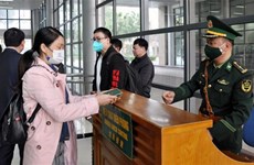 Le poste frontière international de Mong Cai-Dongxing reprend ses activités d’entrée et de sortie