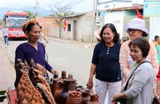 Colloque international sur l’art de la poterie traditionnelle des Cham
