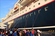 Le bateau de la jeunesse ASEAN-Japon 2018 part pour le Japon