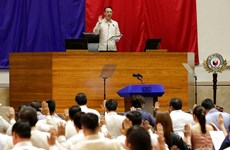 La Chambre des représentants des Philippines élit un nouveau président