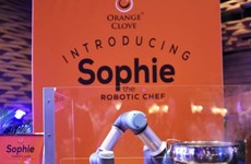 Rencontrez Sophie, le robot qui cuit les nouilles singapouriennes