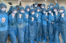 Des étudiants en médecine se joignent au combat contre le COVID-19