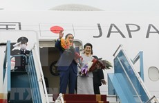 Le PM japonais Suga Yoshihide termine sa visite officielle au Vietnam