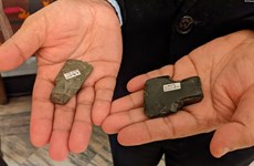 Les États-Unis restituent d'anciens outils en pierre au Laos