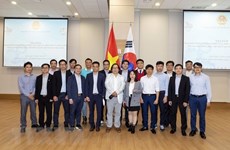Conférence des jeunes scientifiques vietnamiens à Séoul