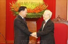 Le leader du PCV reçoit un responsable du Parti lao