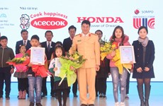 Remise des prix du concours "Doraemon et la sécurité routière" au Vietnam 2018