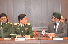 La coopération de défense enrichira le partenariat intégral Canada - Vietnam