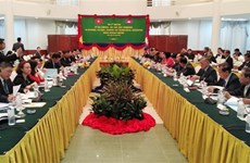 Réunion des hauts fonctionnaires Vietnam-Cambodge à Phnom Penh