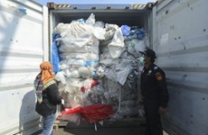 Indonésie: 100 conteneurs de déchets plastiques renvoyés vers l’Australie