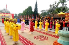 Phu Tho: fête en commémoration de la Mère Au Co