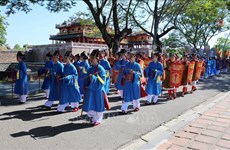 Procession de la tablette commémorative du roi Hàm Nghi à la citadelle de Tân So