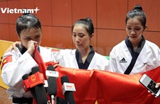 Le moment où un athlète de taekwondo a éclaté en sanglots en "arrachant l'or" des mains thaïlandaise
