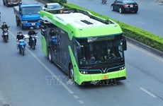 Hanoï s'efforce de développer les bus électriques pour améliorer la qualité de l'air