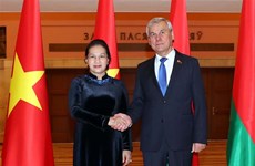La présidente de l’AN s’entretient avec le président de la Chambre des représentants biélorusse