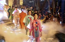 Une conférence en ligne met l'accent sur la préservation des costumes traditionnels