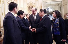 Le Premier ministre Pham Minh Chinh s’entretient avec son homologue français Jean Castex