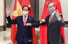 Le ministre des Affaires étrangères Bui Thanh Son en visite en Chine