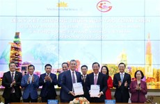 Hô Chi Minh-Ville et Vietnam Airlines signent un programme de coopération