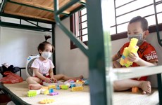 Le Vietnam donne la priorité aux soins pour les enfants orphelins à cause du COVID-19.
