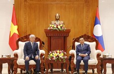 Vietnam-Laos: Le président du Comité central du FPV rencontre des dirigeants laotiens