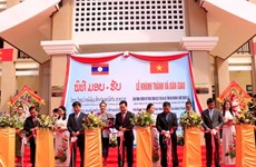 Laos: Inauguration d'une école construite avec l'aide du président vietnamien