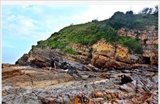 La côte rocheuse de Mong Rông, un lieu majestueux sur l’île de Cô Tô