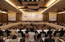 Forum d'affaires du Vietnam de mi-mandat 2019 à Hanoï 