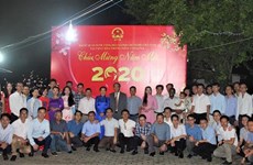 Les Vietnamiens aux États-Unis et en Tanzanie célèbrent le Têt du Rat 2020