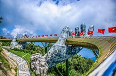 Le pont d'Or à Da Nang élu parmi les nouvelles merveilles du monde par Daily Mail