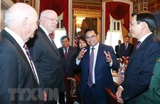Le Premier ministre Pham Minh Chinh rencontre le président pro tempore du Sénat américain