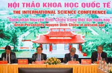 Symposium international sur le poète Nguyên Dinh Chiêu à Ben Tre