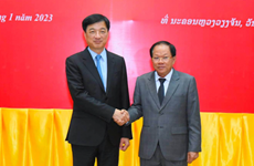 Le Vietnam et le Laos travaillent ensemble pour maintenir la stabilité politique et l'ordre social