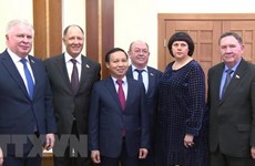 Le Vietnam renforce la coopération avec les groupes de députés d’amitié du Parlement russe