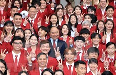 Le PM salue les efforts de la délégation sportive du Vietnam aux SEA Games 30