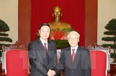 Le chef du PCV reçoit un membre du Bureau politique chinois