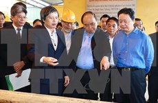 Le PM inspecte la 1re technologie vietnamienne de valorisation énergétique des déchets