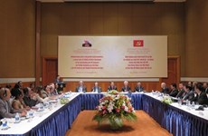 Le 3e colloque théorique entre le PCV et le PCC se tient à Hanoi