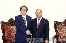 Le PM Nguyên Xuân Phuc salue les liens avec le Japon et la Hongrie