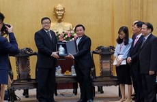 Les académiciens vietnamiens et chinois cultivent leurs liens