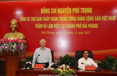 Le secrétaire général Nguyên Phu Trong travaille à Hai Phong